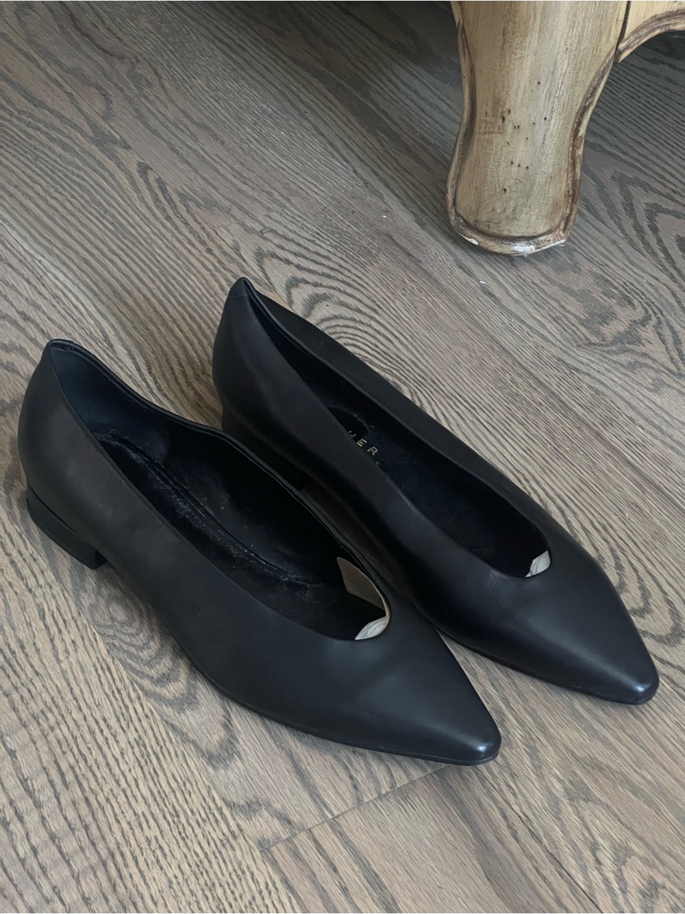 Shoe Dazzle Women's Black Pointed-Toe Flats